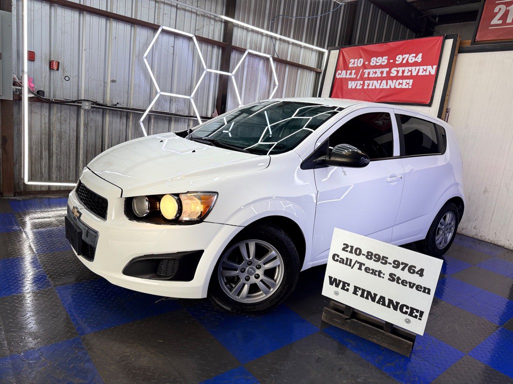 2014 Chevrolet Sonic Image 5