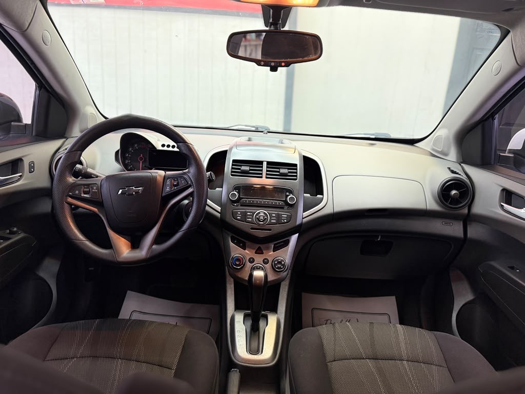 2014 Chevrolet Sonic Image 15