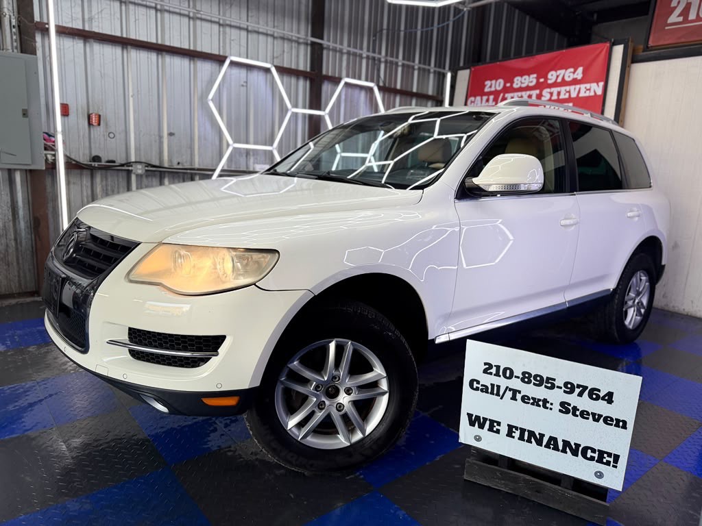 2008 Volkswagen Touareg Image 1