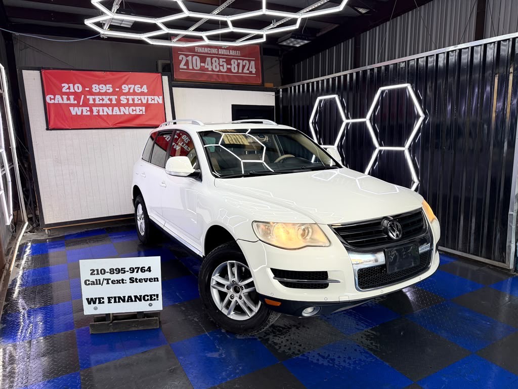 2008 Volkswagen Touareg Image 2