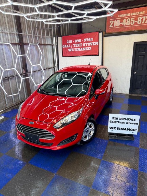2014 Ford Fiesta Image 1