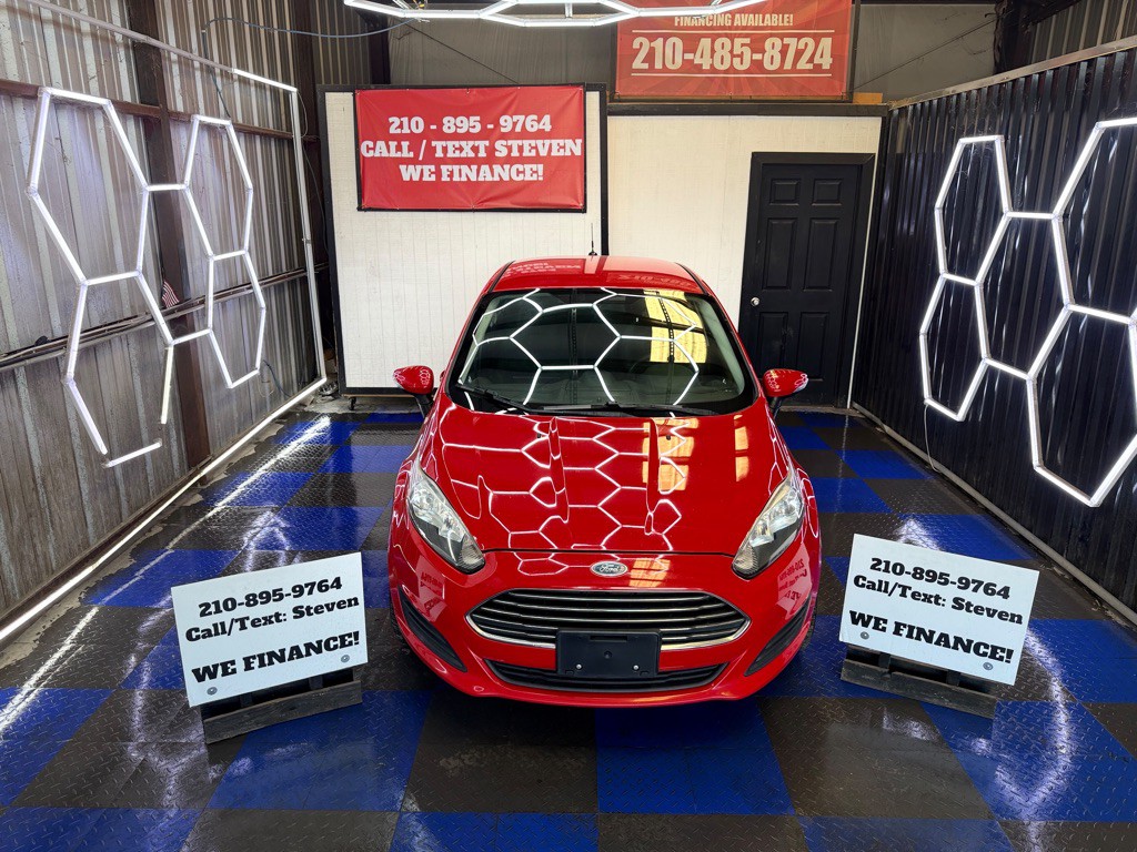 2014 Ford Fiesta Image 3