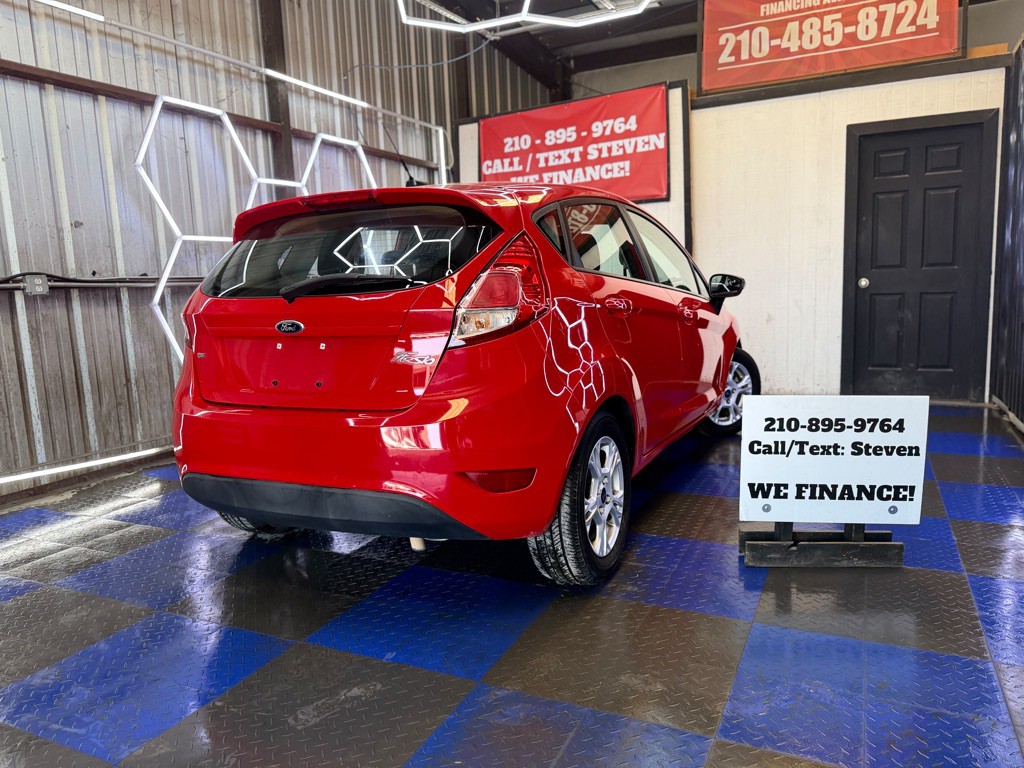 2014 Ford Fiesta Image 4