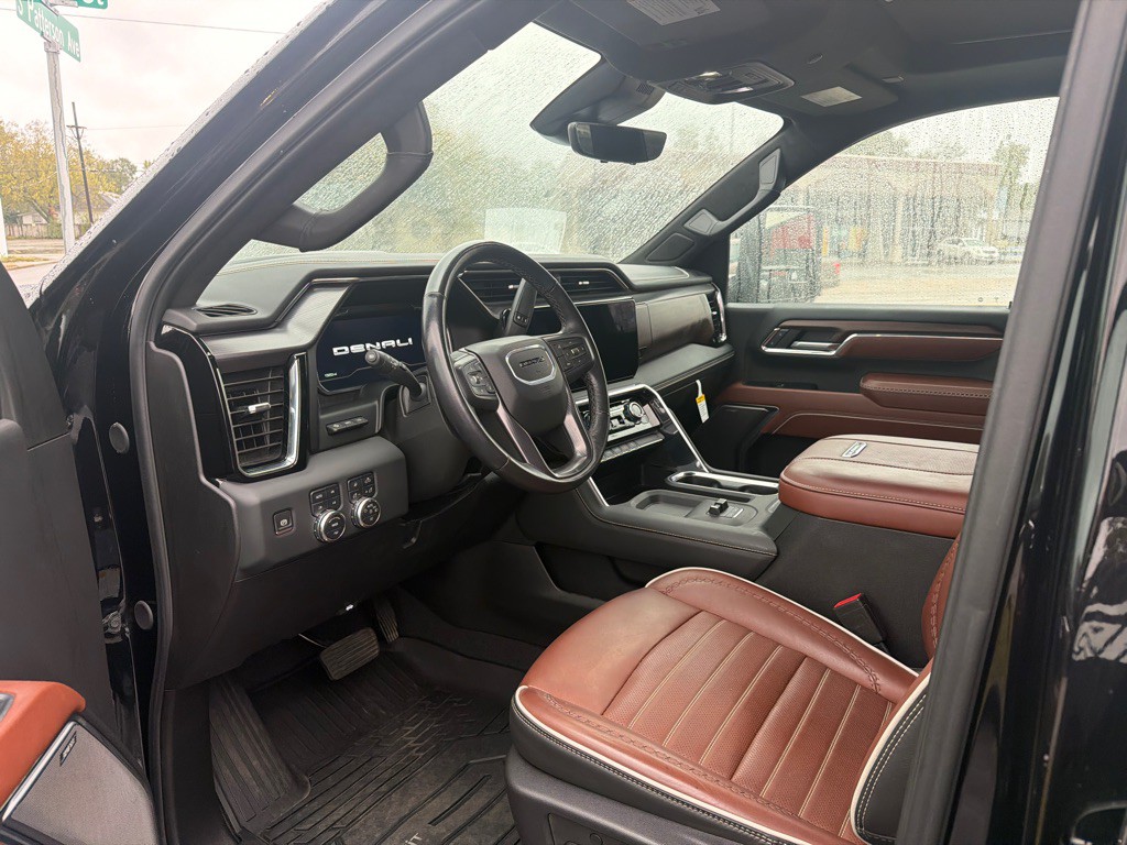 2024 GMC Sierra Image 4