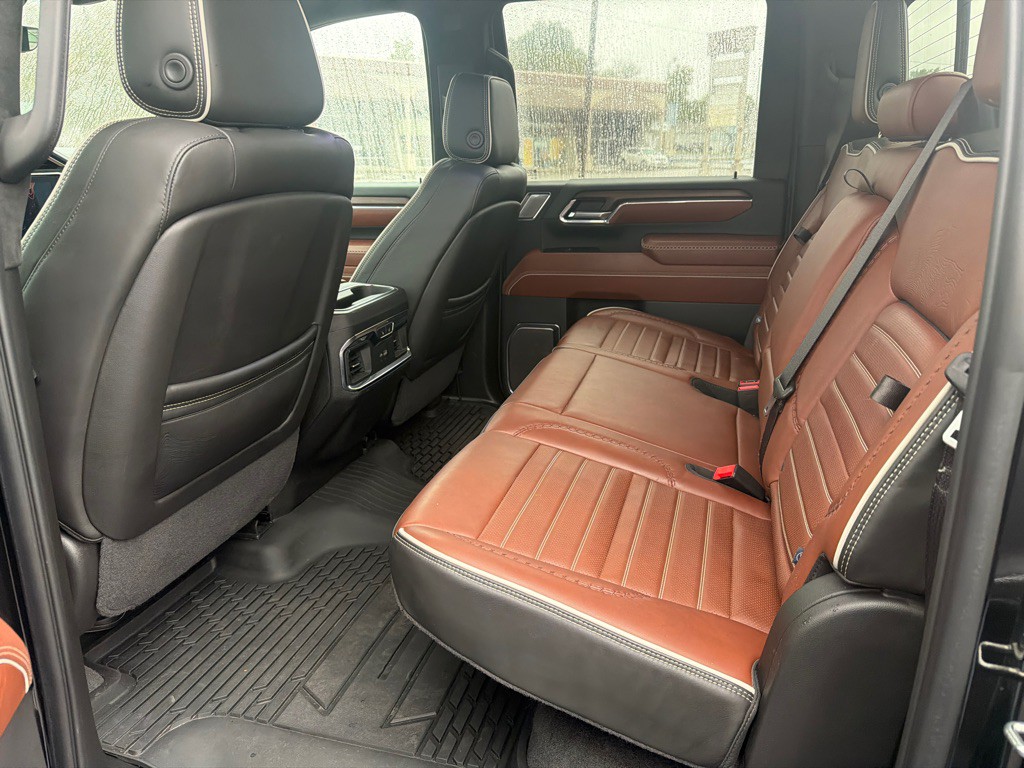 2024 GMC Sierra Image 5