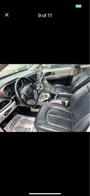 2017 Chrysler Pacifica Image 8