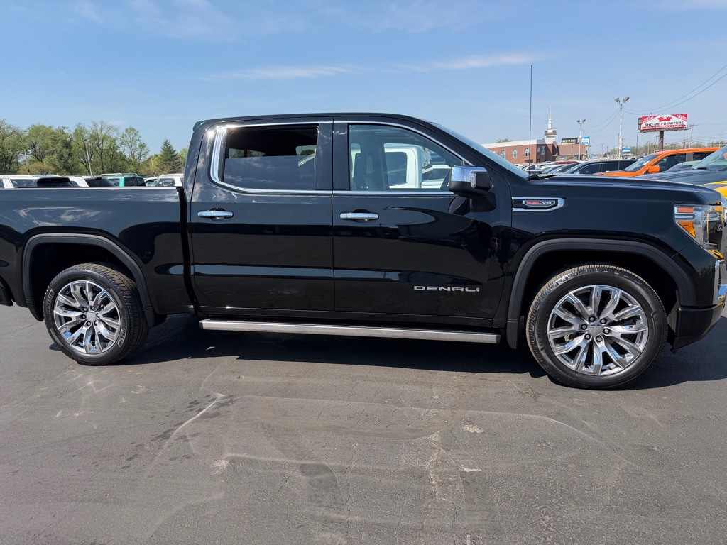 2020 GMC Sierra Image 3