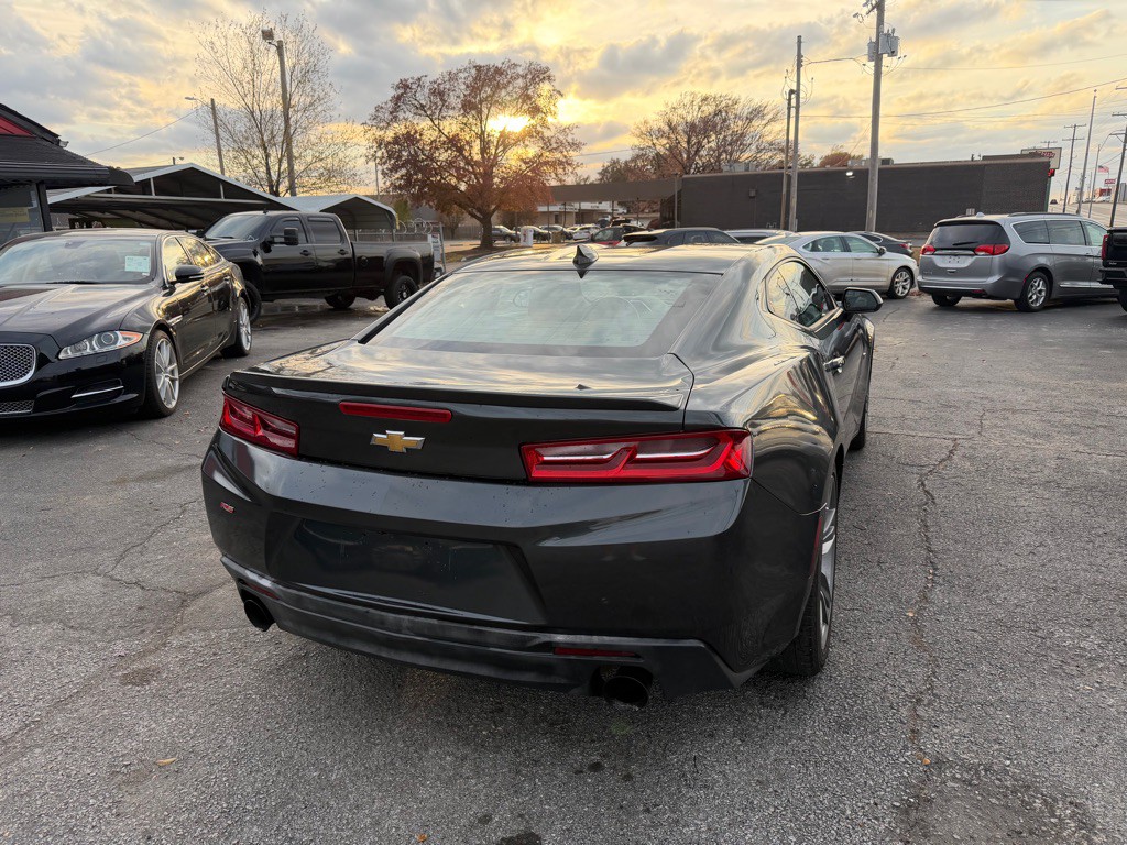 2016 Chevrolet Camaro Image 4