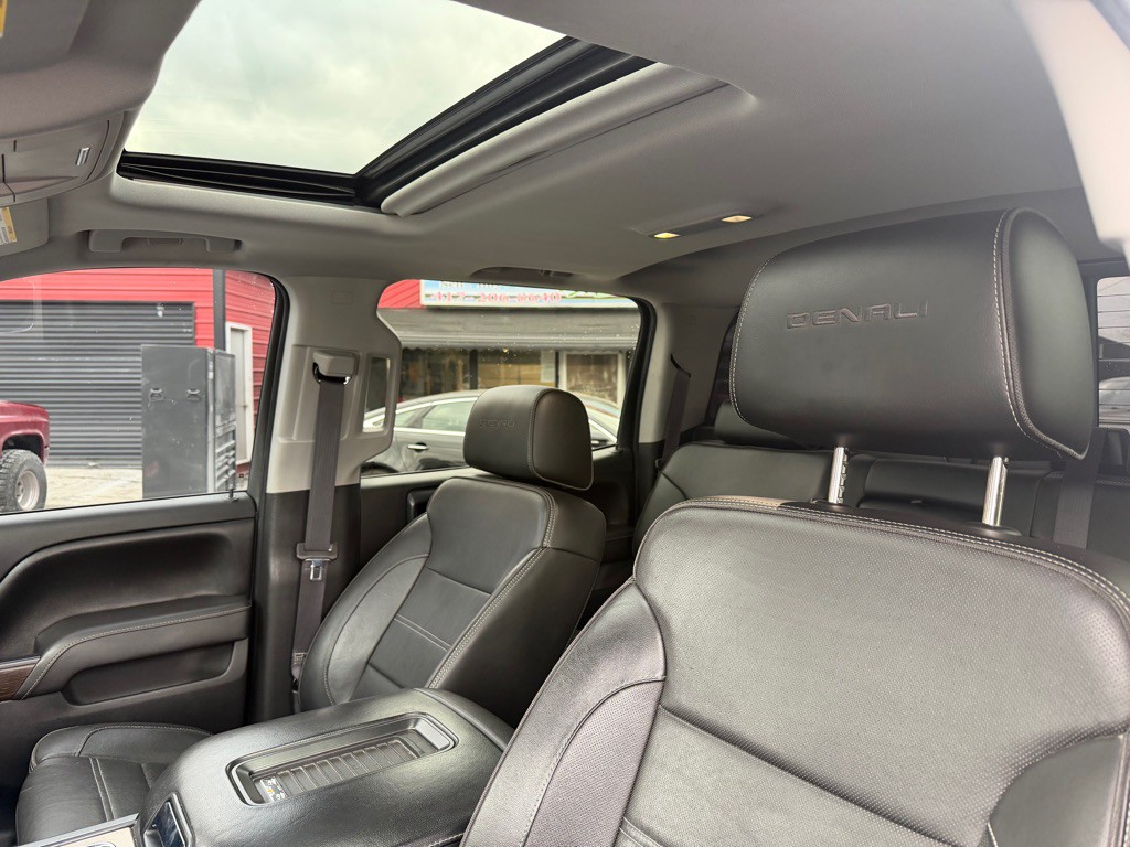 2017 GMC Sierra Image 8