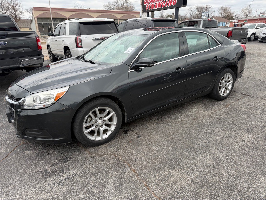 2014 Chevrolet Malibu Image 2