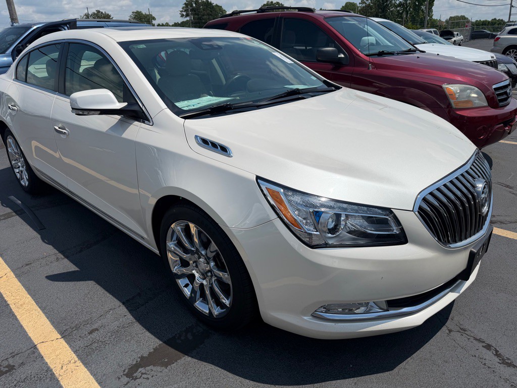 2014 Buick Lacrosse Image 2