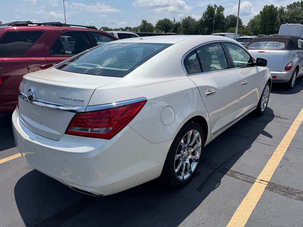 2014 Buick Lacrosse Image 3