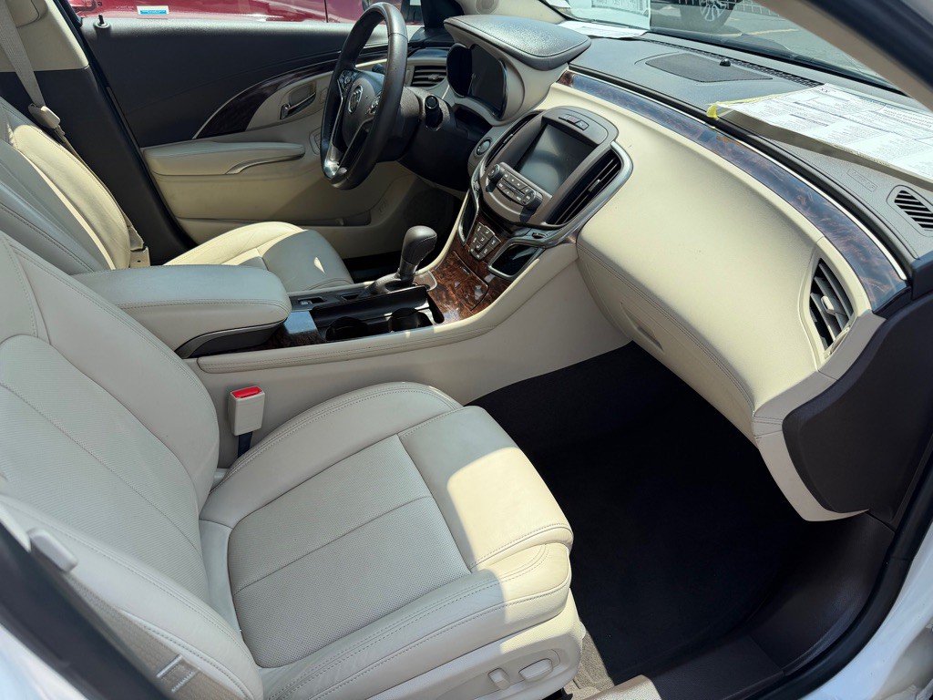 2014 Buick Lacrosse Image 5