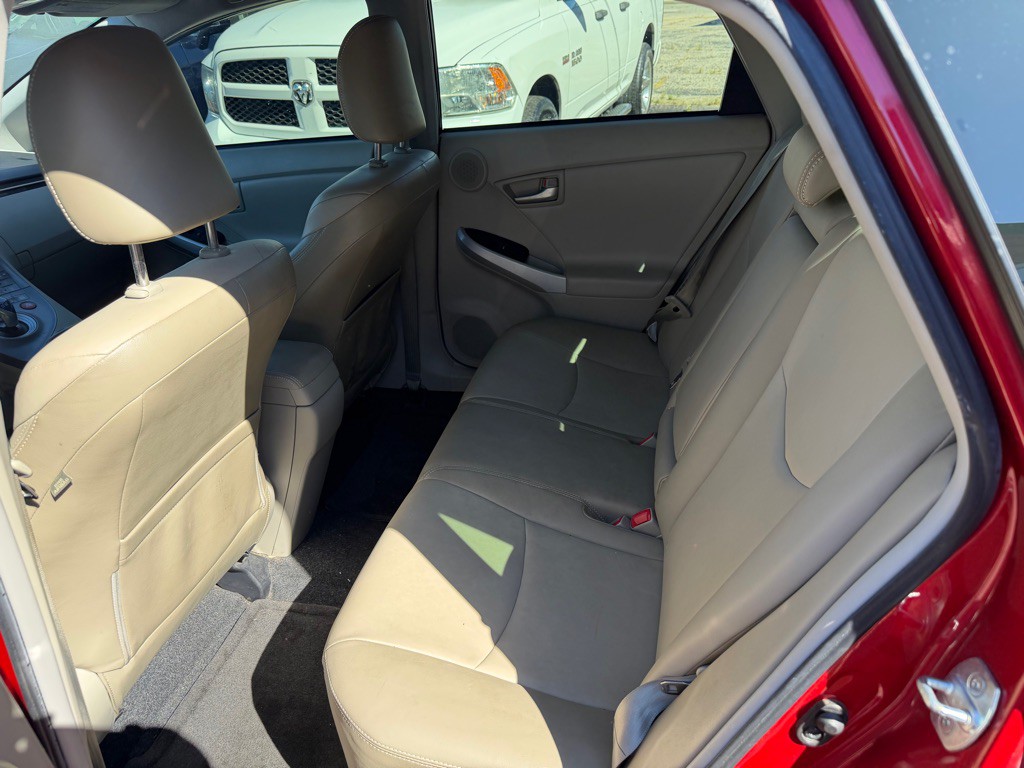 2013 Toyota Prius Image 6