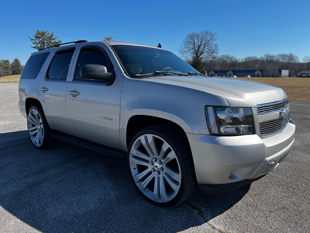 2007 Chevrolet Tahoe Image 2