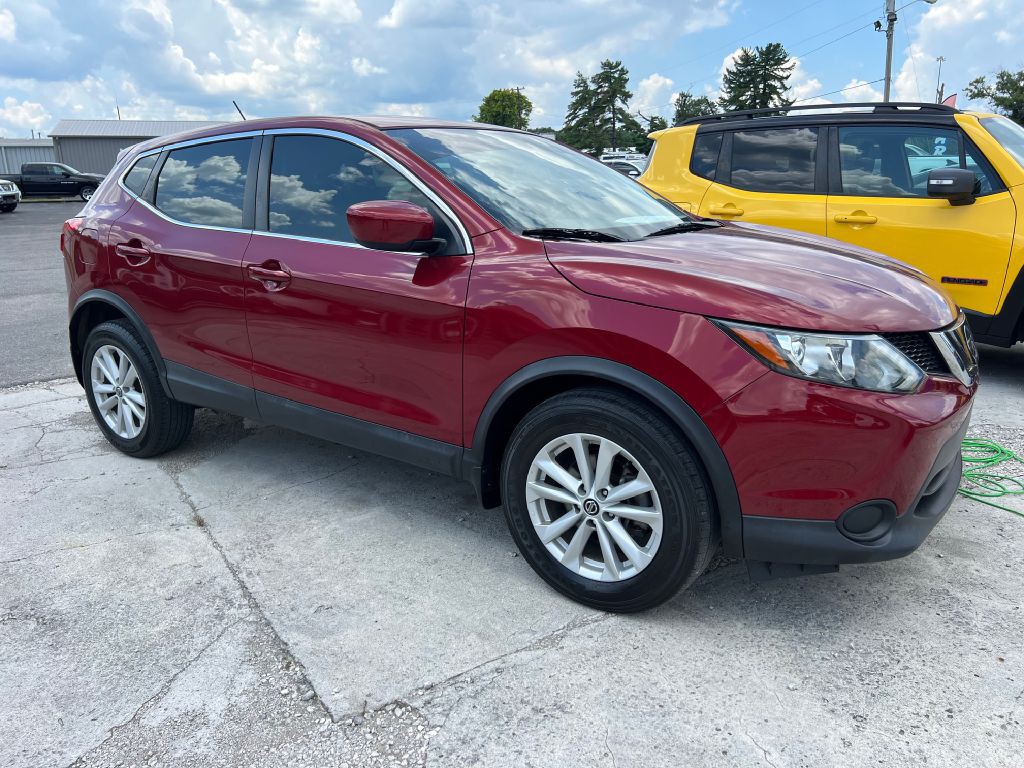 2019 Nissan Rogue Image 2