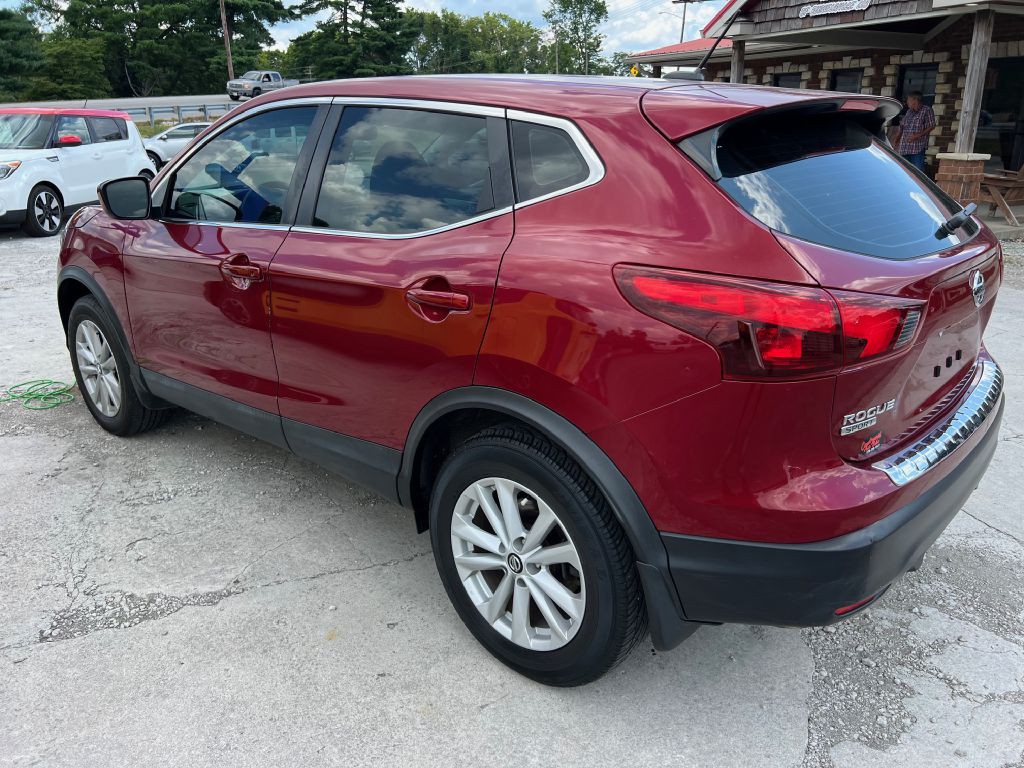 2019 Nissan Rogue Image 3