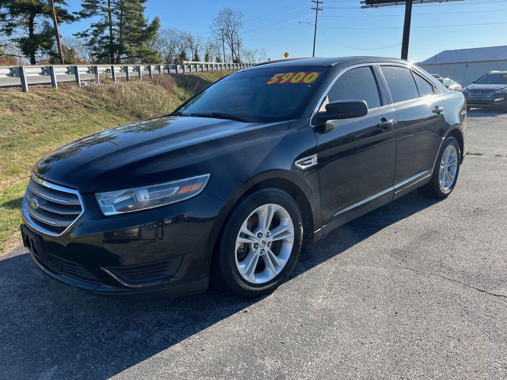 2015 Ford Taurus Image 2