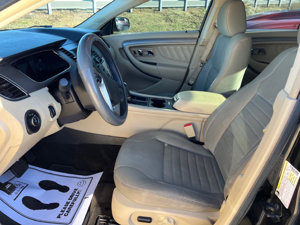 2015 Ford Taurus Image 5