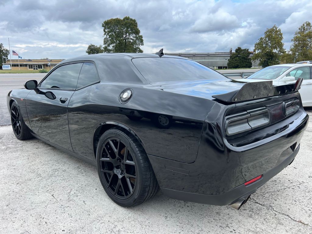 2015 Dodge Challenger Image 4