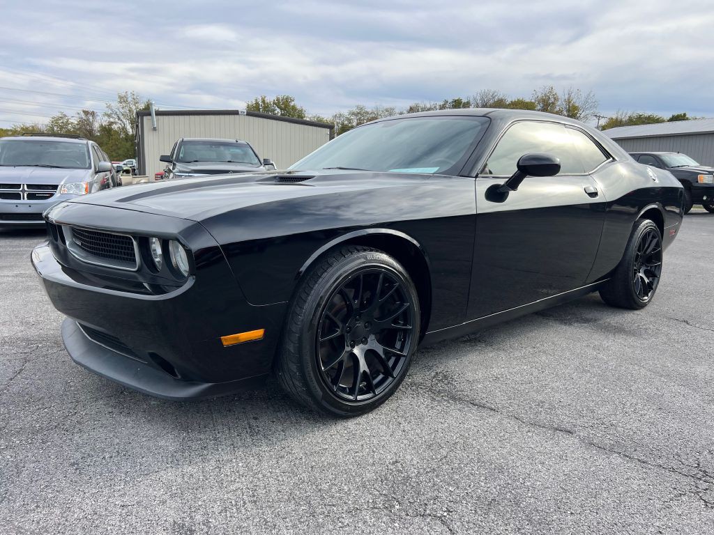 2013 Dodge Challenger Image 2