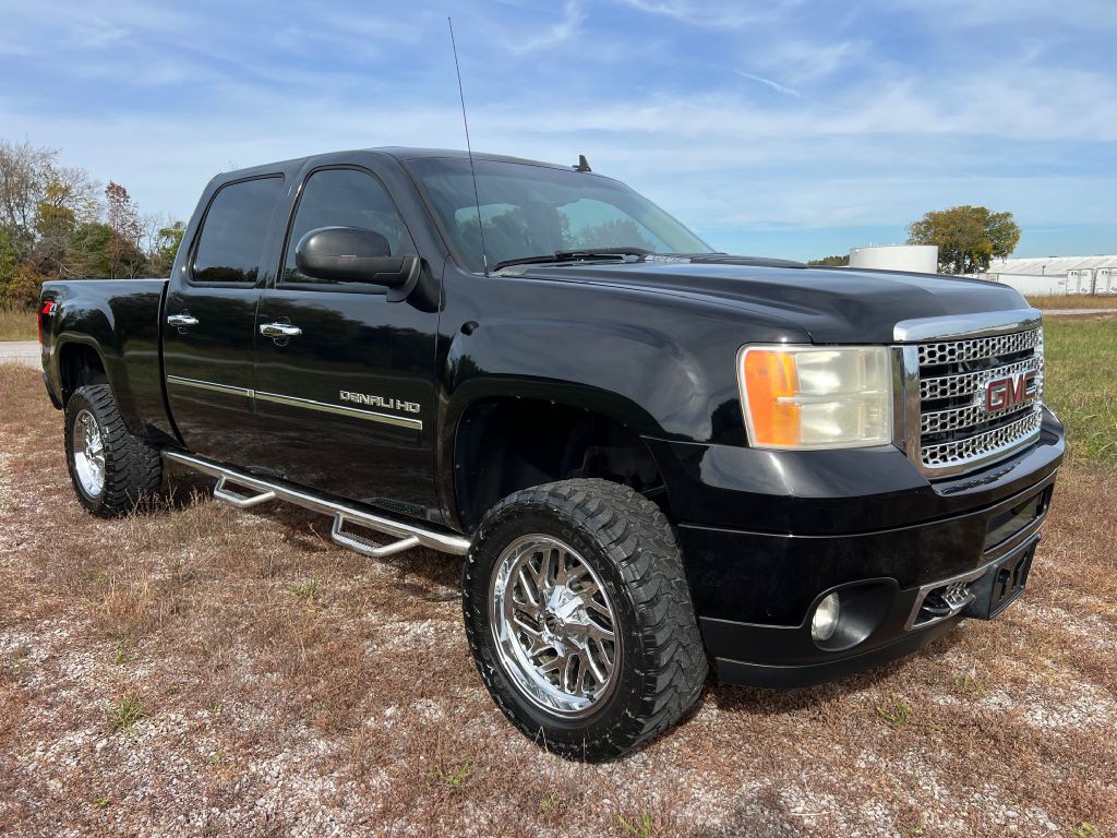 2012 GMC Sierra Image 2
