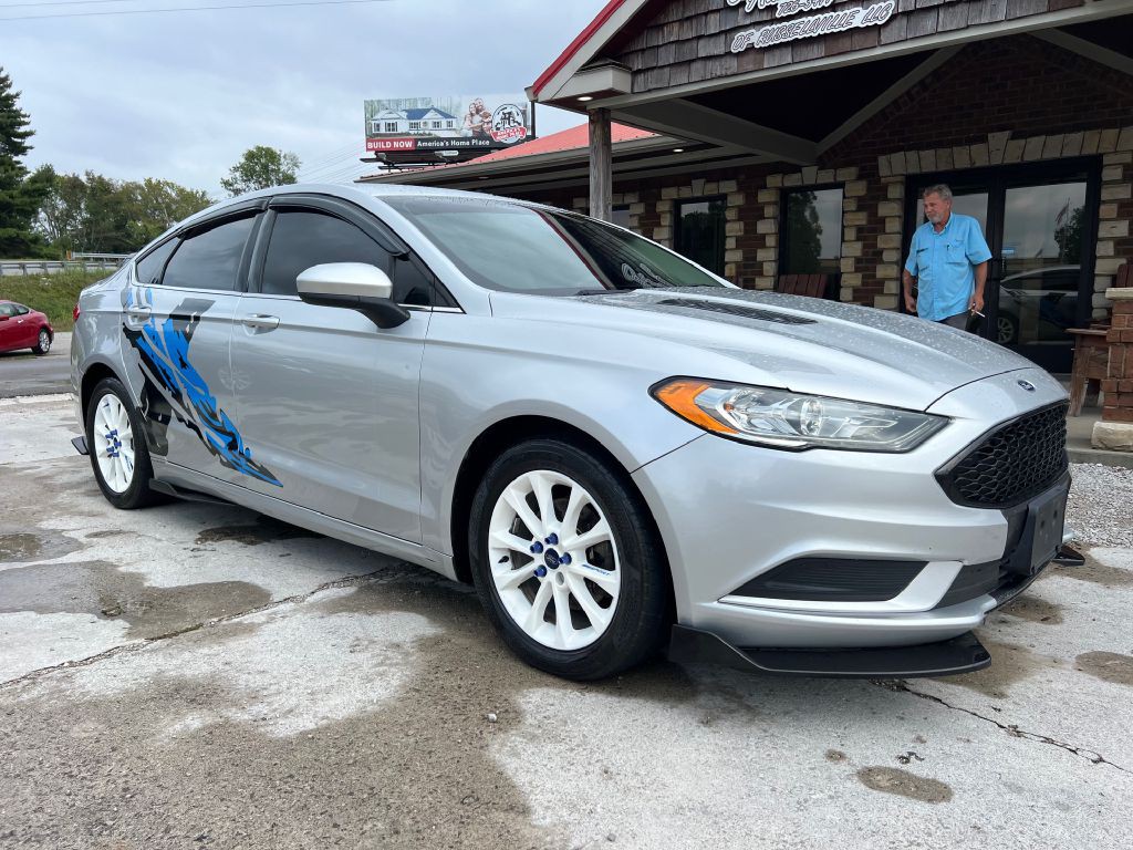 2017 Ford Fusion Image 2