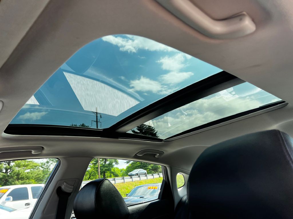 2019 Kia Optima Image 7