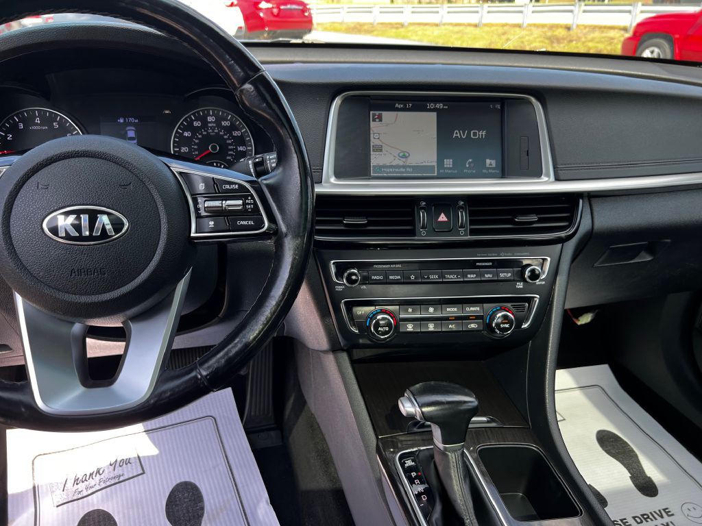 2019 Kia Optima Image 8