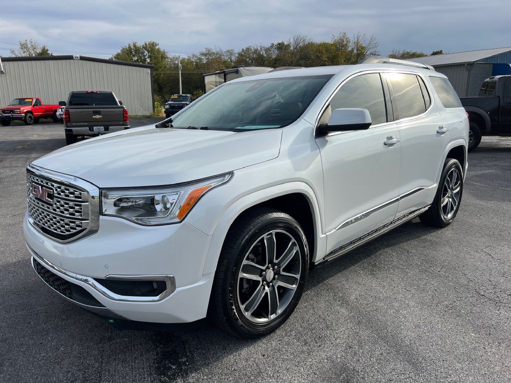 2018 GMC Acadia Image 1