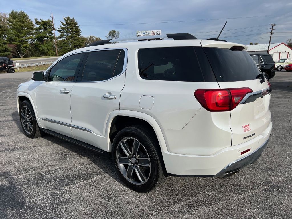 2018 GMC Acadia Image 4