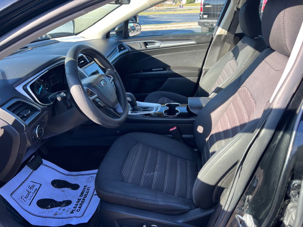 2016 Ford Fusion Image 5