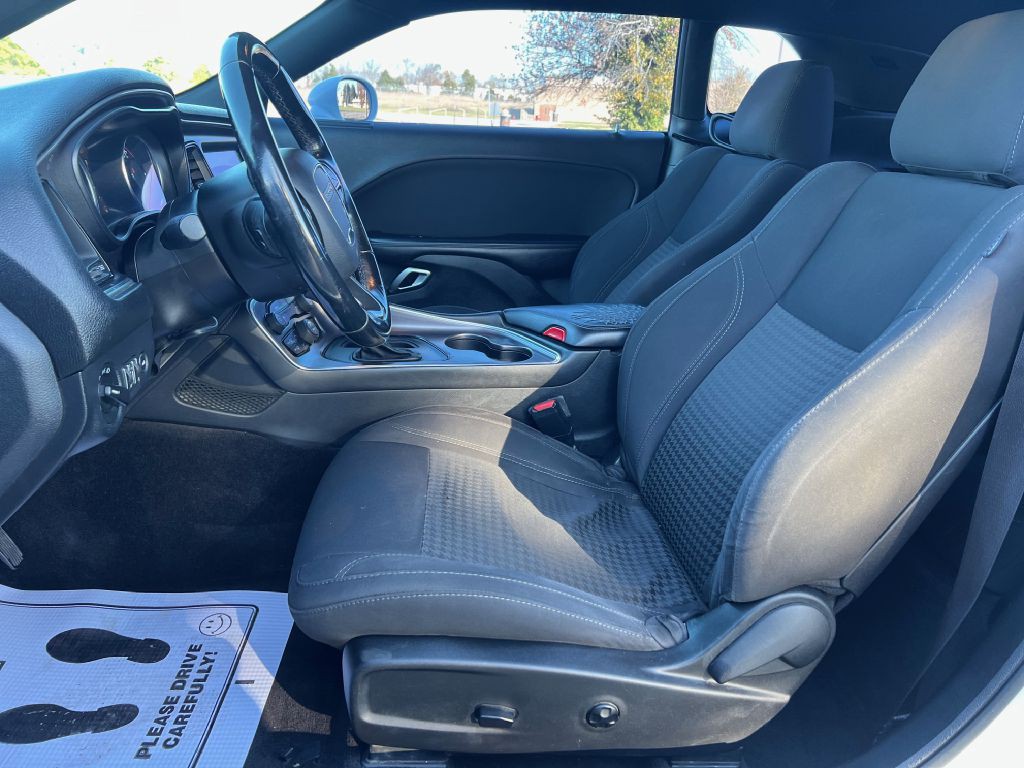 2018 Dodge Challenger Image 7