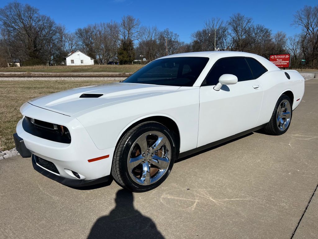 2018 Dodge Challenger Image 2