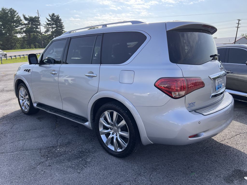 2012 INFINITI QX56 Image 4