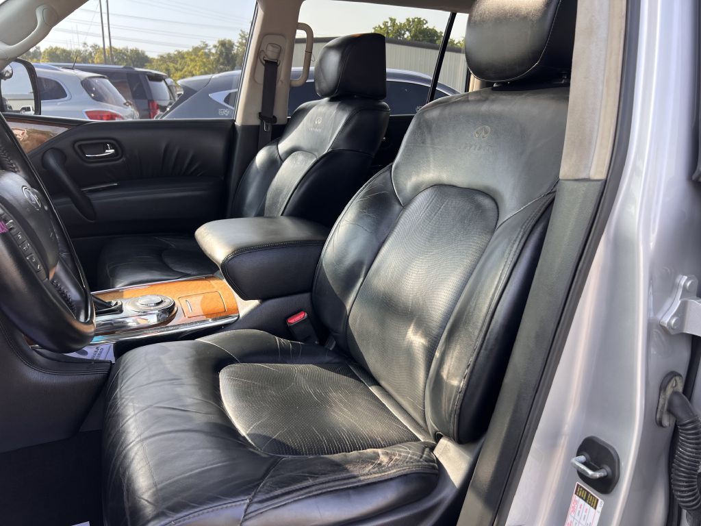 2012 INFINITI QX56 Image 5