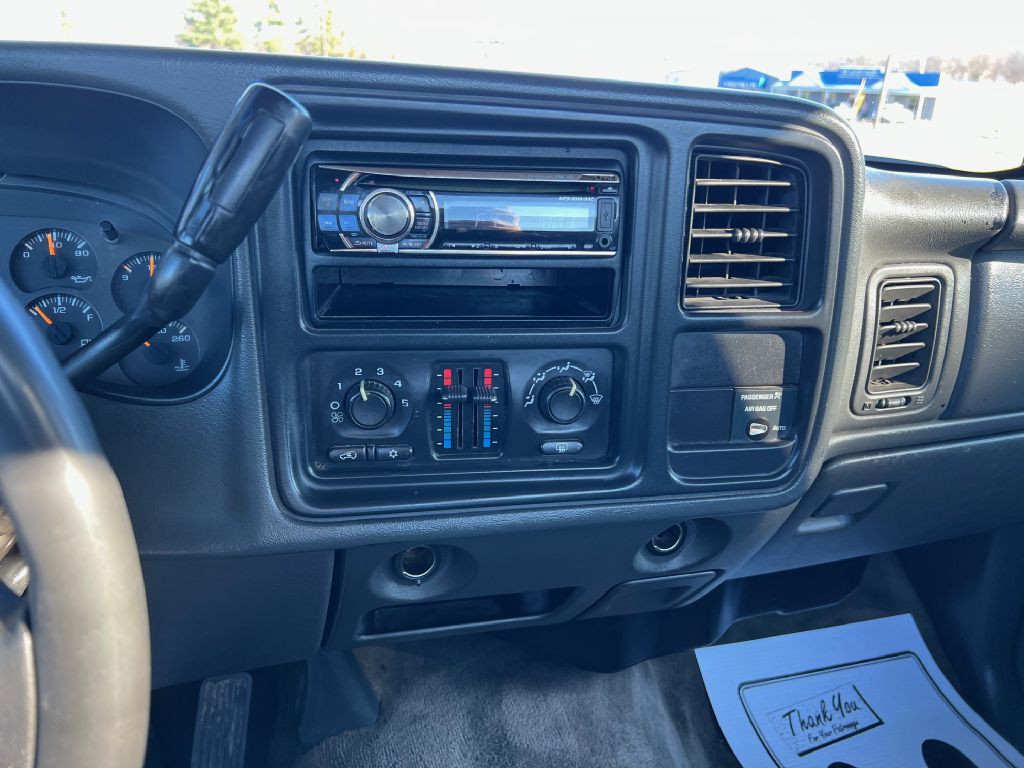 2004 Chevrolet Silverado 1500 Image 6