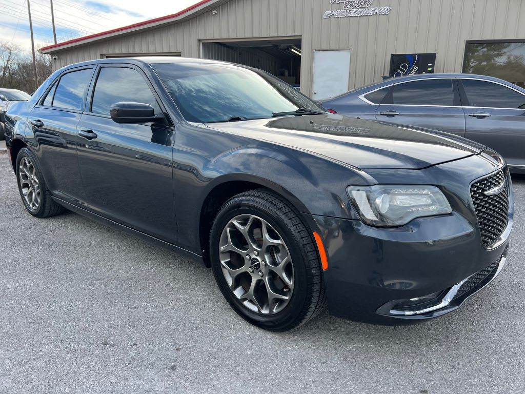 2016 Chrysler 300 Image 2