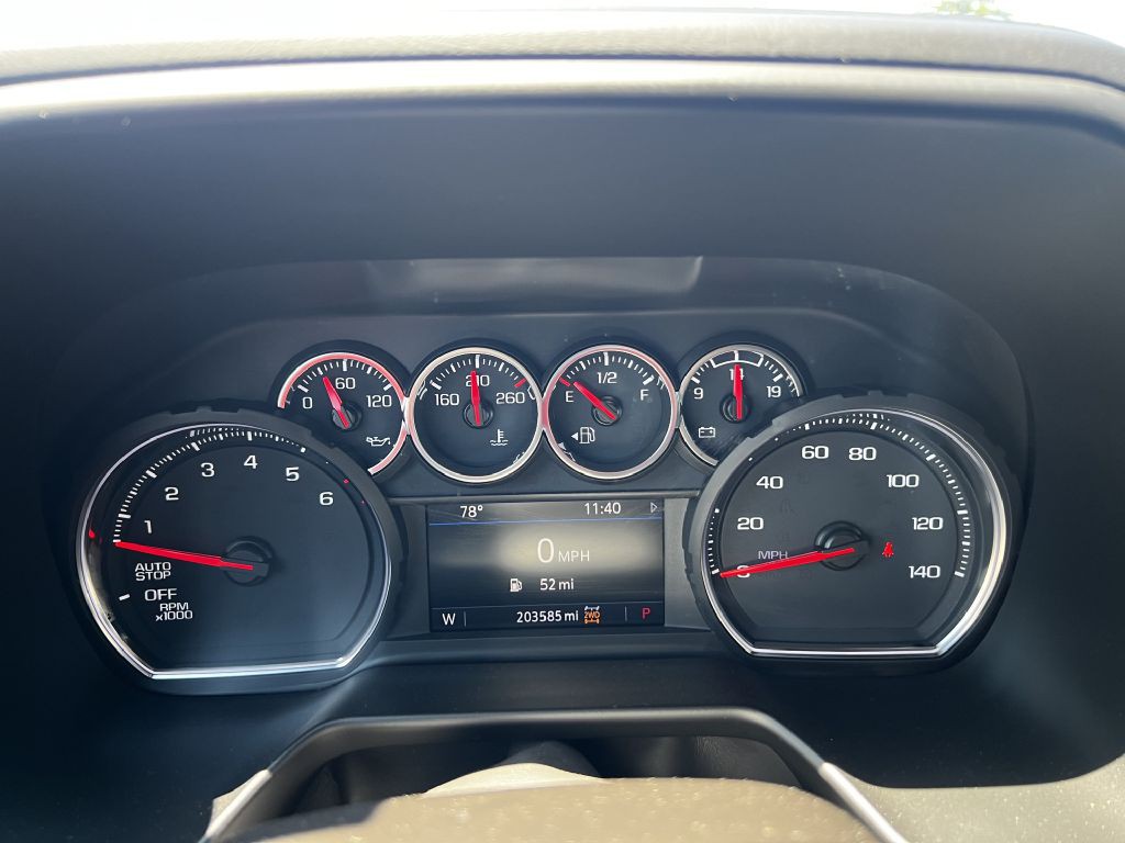 2021 Chevrolet Suburban Image 9