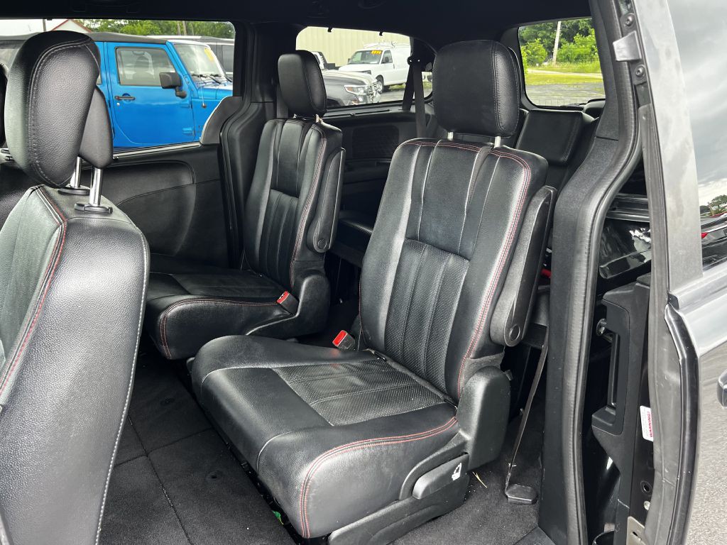 2017 Dodge Grand Caravan Image 6