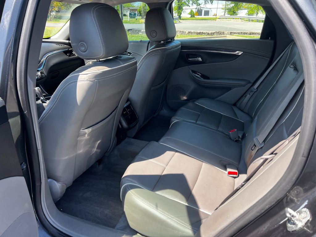 2015 Chevrolet Impala Image 7