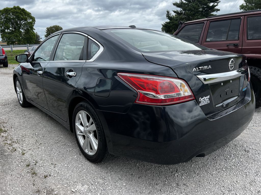 2013 Nissan Altima Image 4