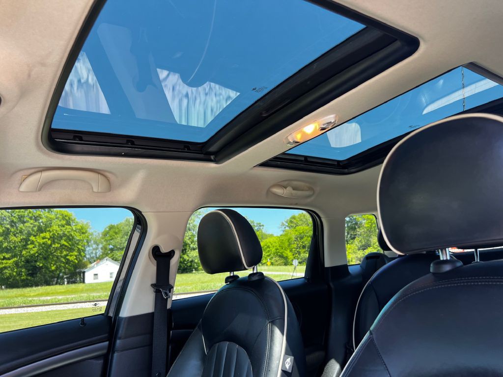 2014 MINI Cooper Image 7