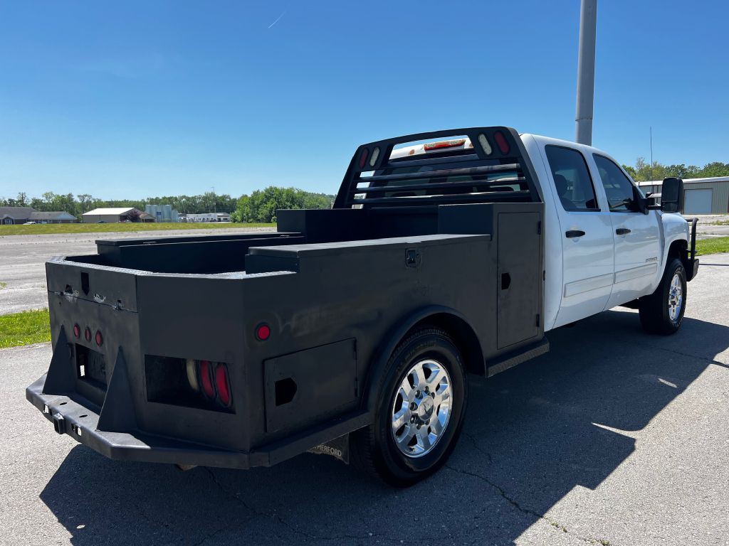 2011 Chevrolet Silverado 1500 Image 3