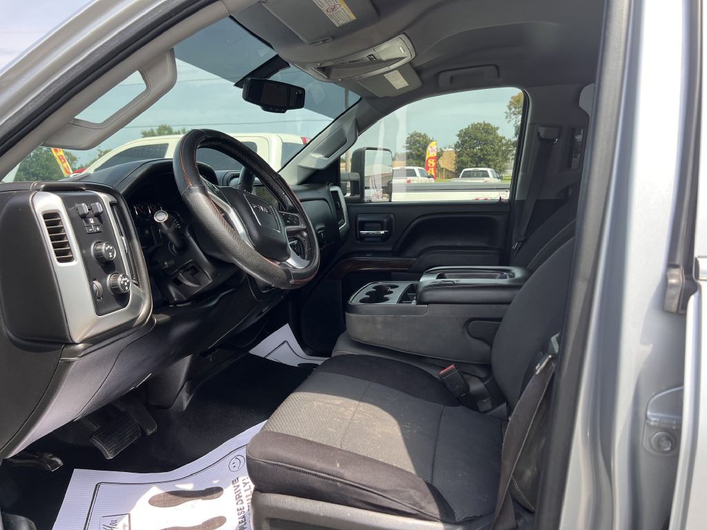 2015 GMC Sierra Image 5