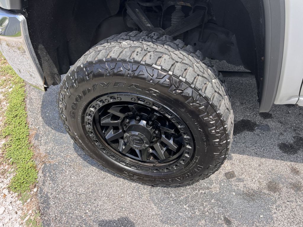 2015 GMC Sierra Image 7