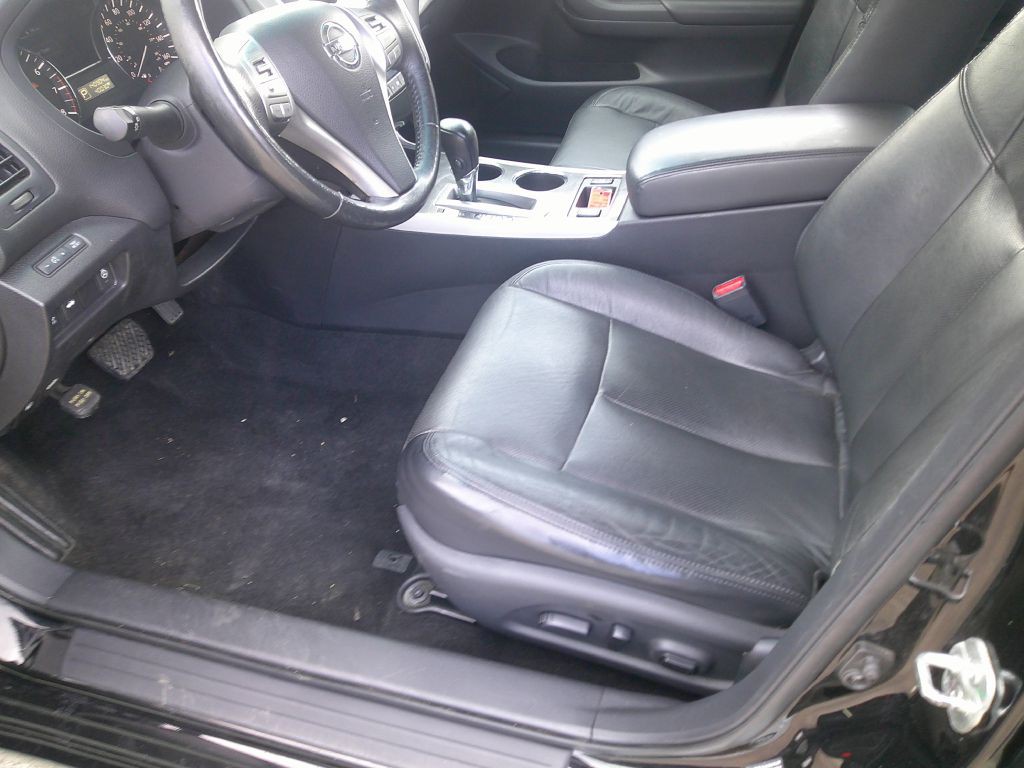 2015 Nissan Altima Image 18