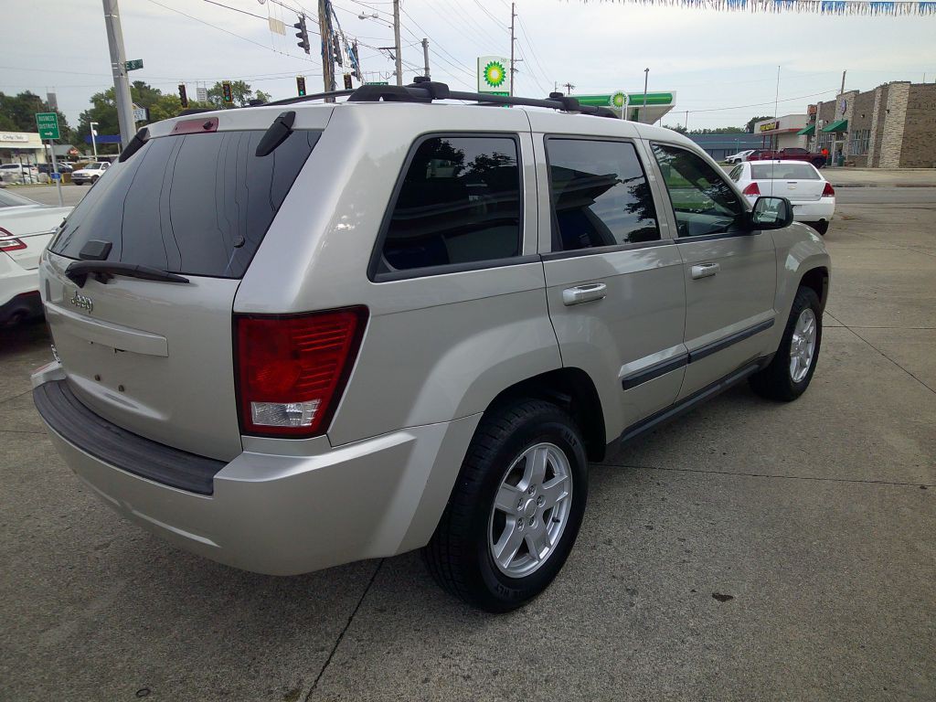 2007 Jeep Grand Cherokee Image 8