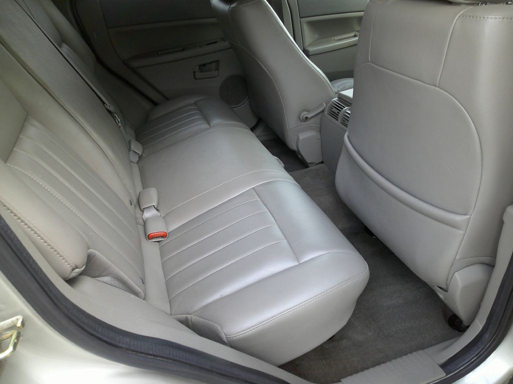 2007 Jeep Grand Cherokee Image 12