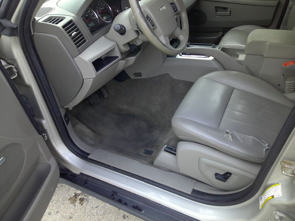 2007 Jeep Grand Cherokee Image 17